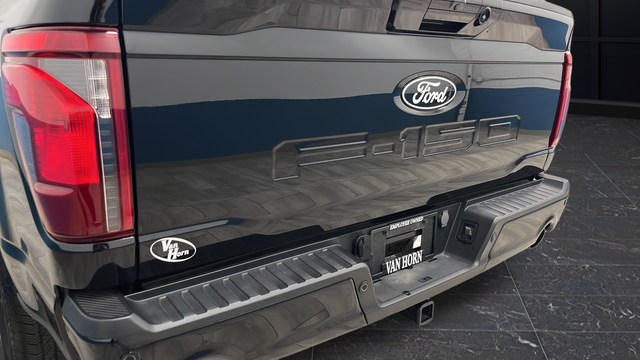 Used 2024 Agate Black Metallic Ford XLT image 38