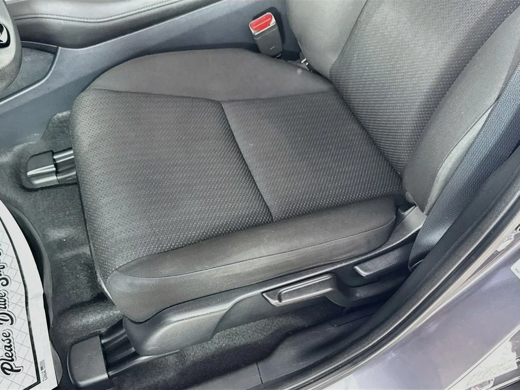 Used 2018 Modern Steel Metallic Honda EX image 21