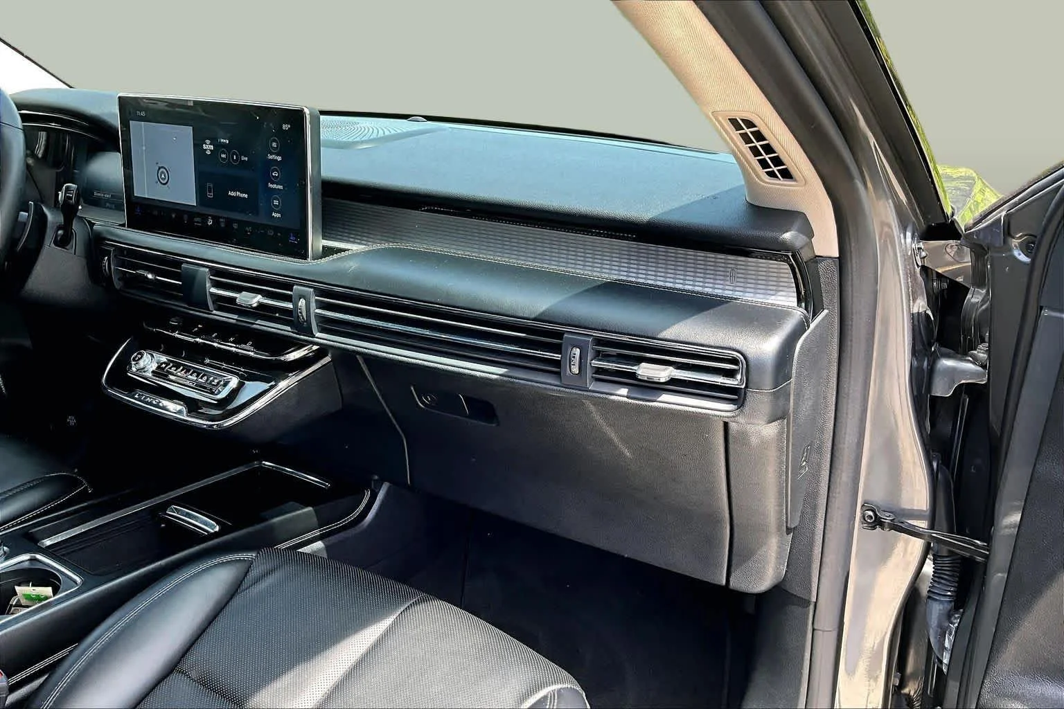 Used 2023 Asher Gray Clearcoat Metallic Lincoln Standard image 19