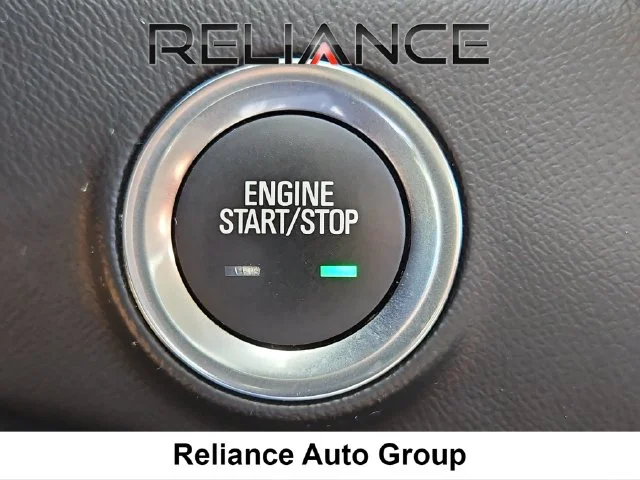 Used 2024 Silver GMC SLT image 26