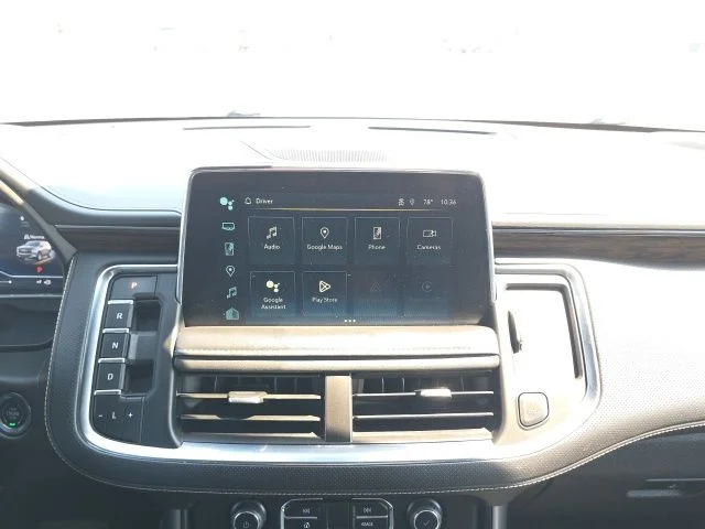 Used 2023 White Chevrolet Premier image 18