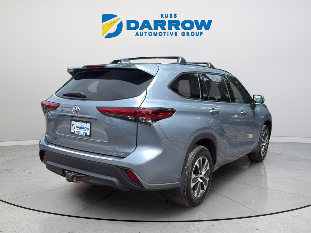 Used 2021  Toyota XLE image 5