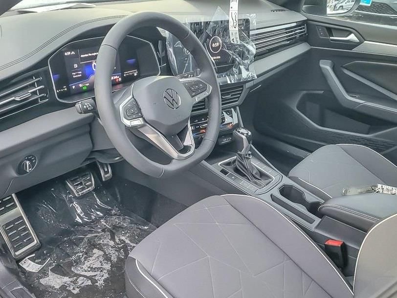 New 2026 Pyrite Silver Metallic Volkswagen 1.5T Sport image 11