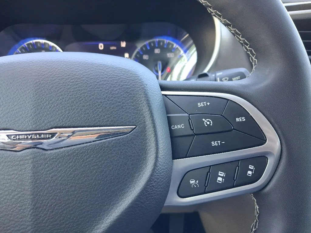 Used 2023 White Chrysler Touring L image 26