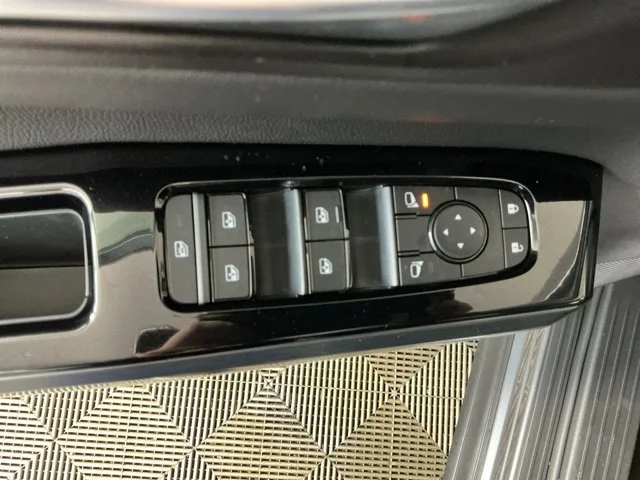 New 2026 Gray Nissan SL image 10