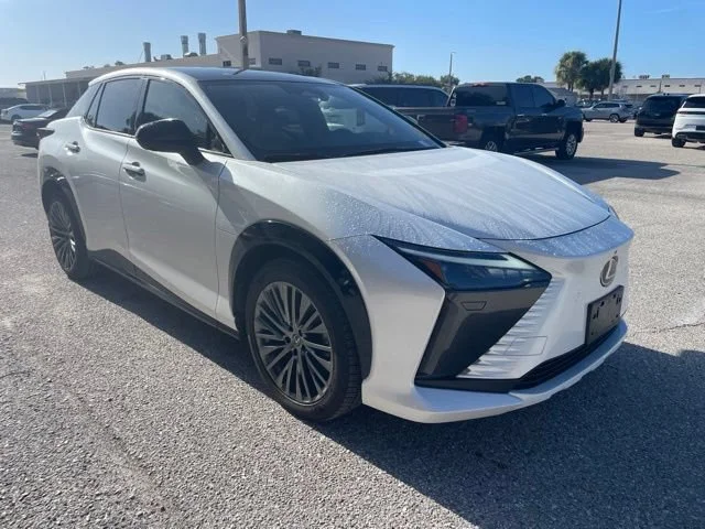 Used 2023 White Pearl Lexus RZ 450e Luxury image 1