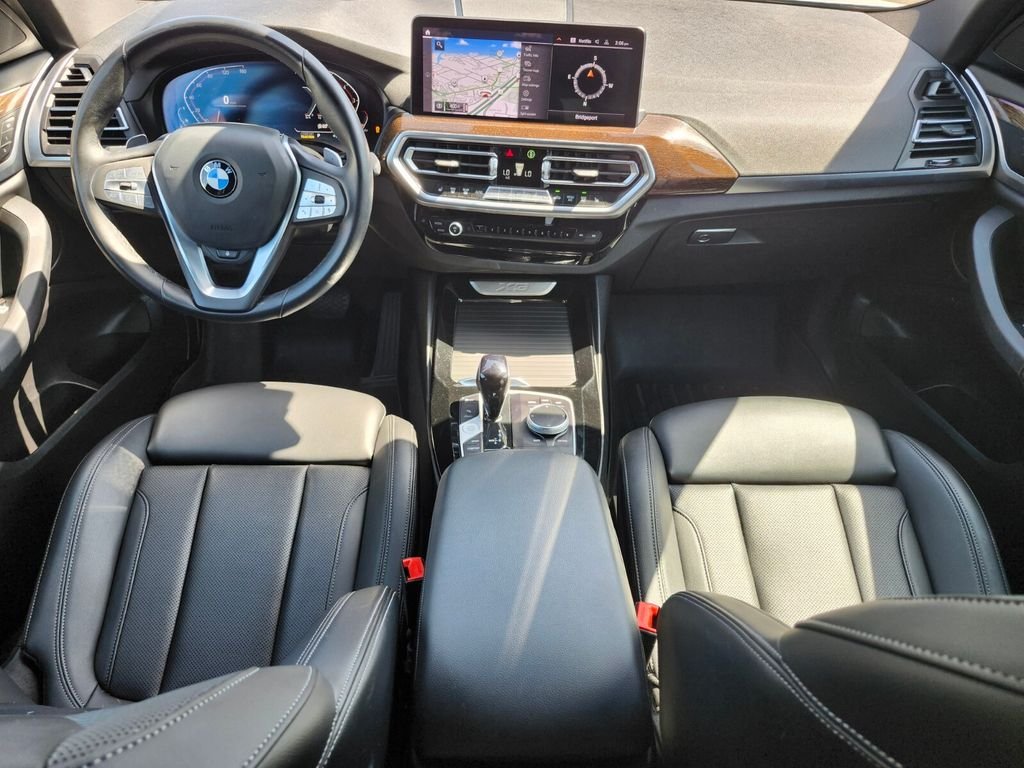 Used 2023 White BMW xDrive30i image 13