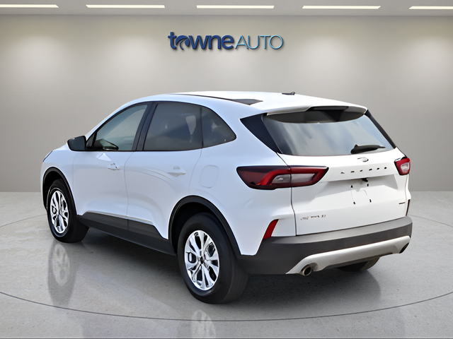 Used 2025 White Ford Active image 3