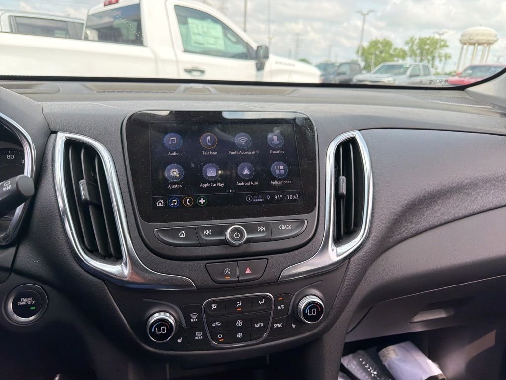 Used 2024 Gray Chevrolet LT image 9