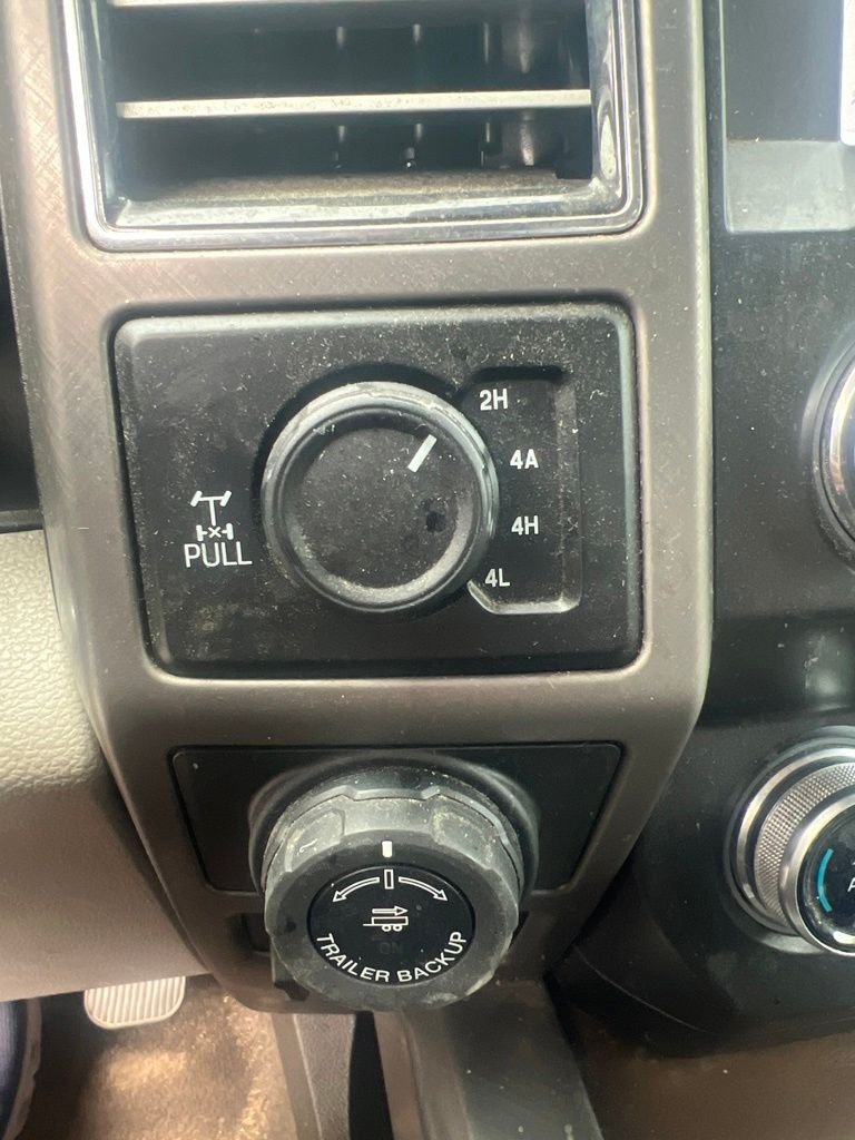 Used 2020 White Ford Limited image 8