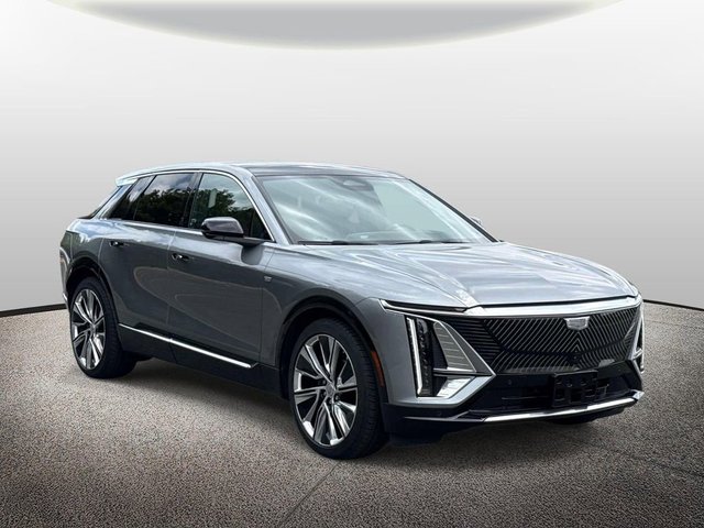 2025 Cadillac LYRIQ Luxury 3