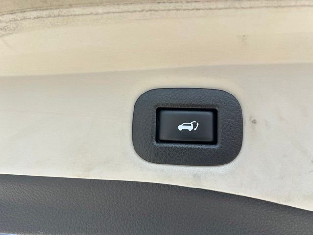 Used 2018 White Nissan SV image 18