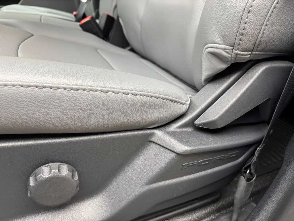 New 2026 Oxford White Ford F-250® XL image 11