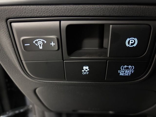 Certified Used 2026 Gray Hyundai Blue SE image 10