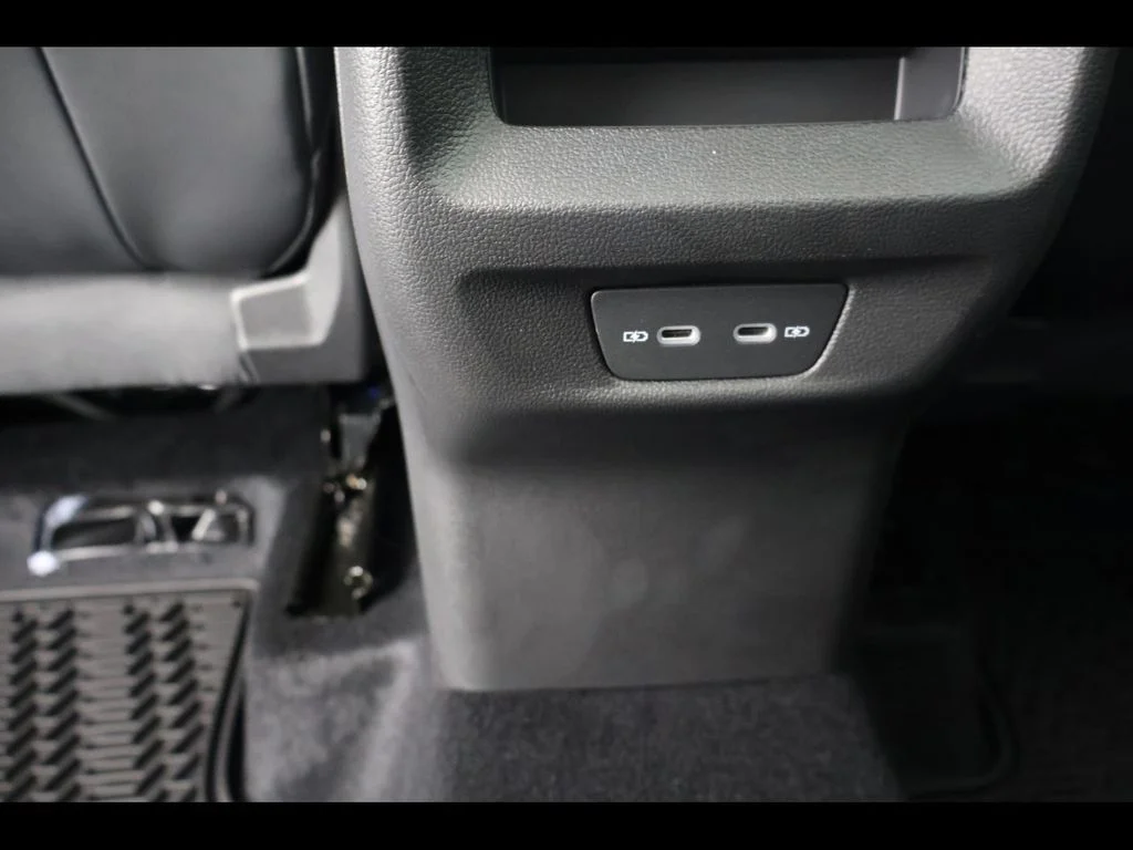 New 2026 White/off-white Volkswagen 2.0T SE R-Line Black image 11