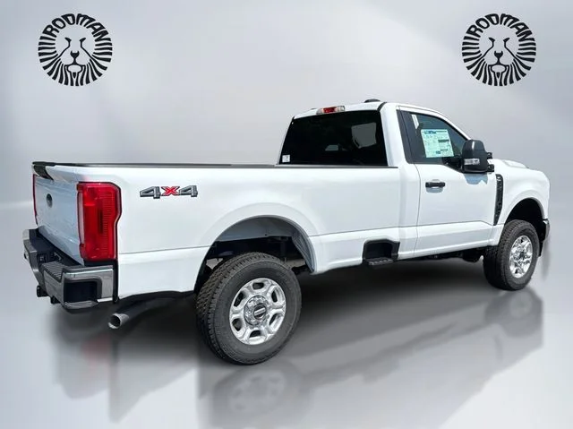 New 2026 Oxford White Ford F-250® XLT image 6