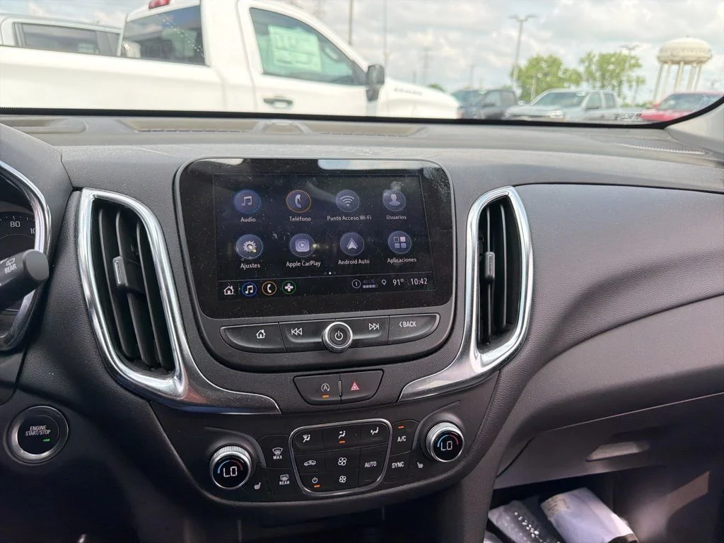 Used 2024 Gray Chevrolet LT image 9
