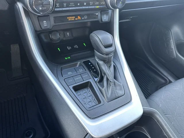 Used 2022 Gray Toyota XLE image 20