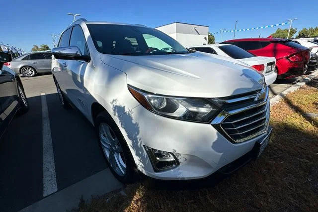 Used 2018 Chevrolet Equinox Premier with VIN 3GNAXNEX5JS569236 for sale in Fremont, CA