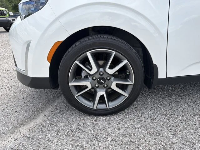 Used 2024 White Kia EX image 31