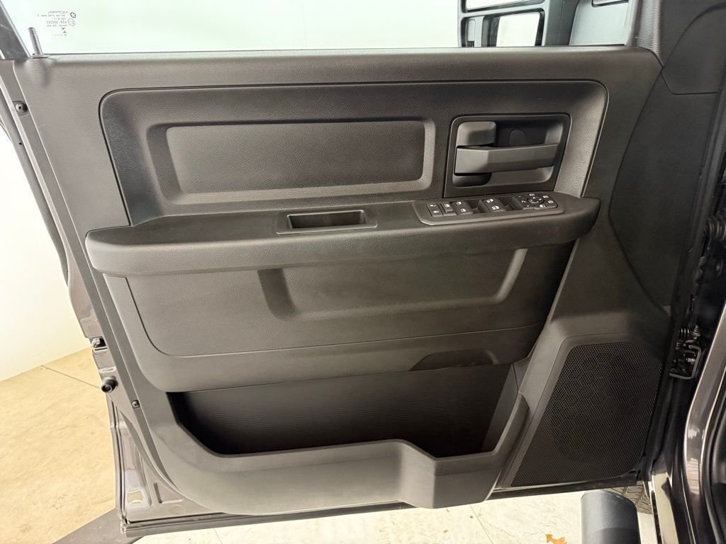 New 2026 Granite Crystal Metallic Clearcoat RAM Tradesman image 11