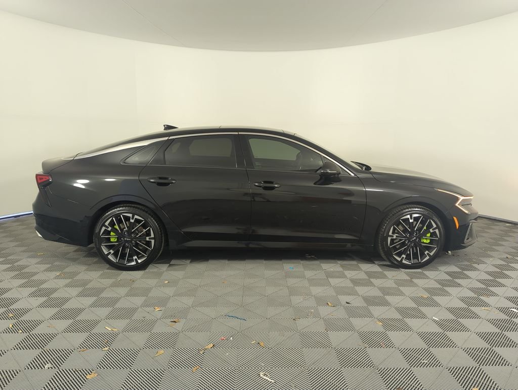 New 2026 Aurora Black Pearl Kia GT image 8
