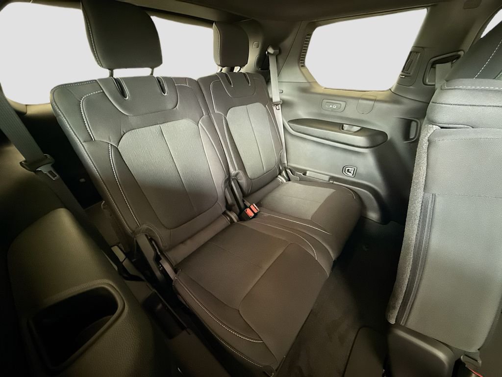 New 2026 Bright White Clearcoat Jeep Laredo X image 30
