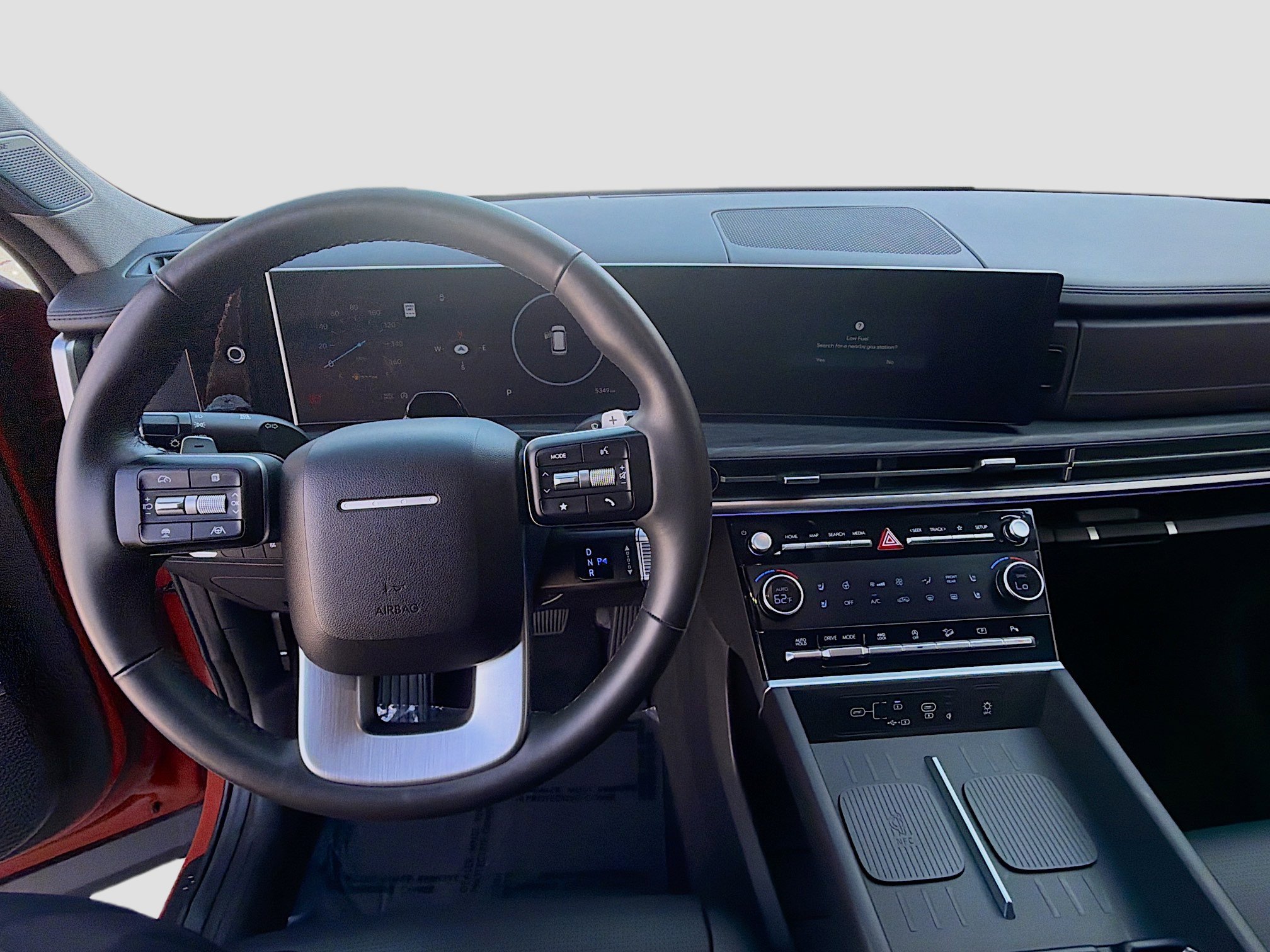 2025 Hyundai Santa Fe Limited - Photo 8