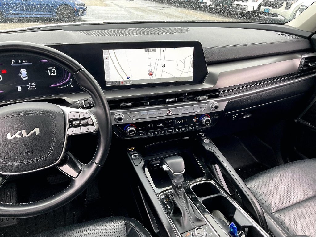 Used 2023 Glacial White Pearl Kia S image 18