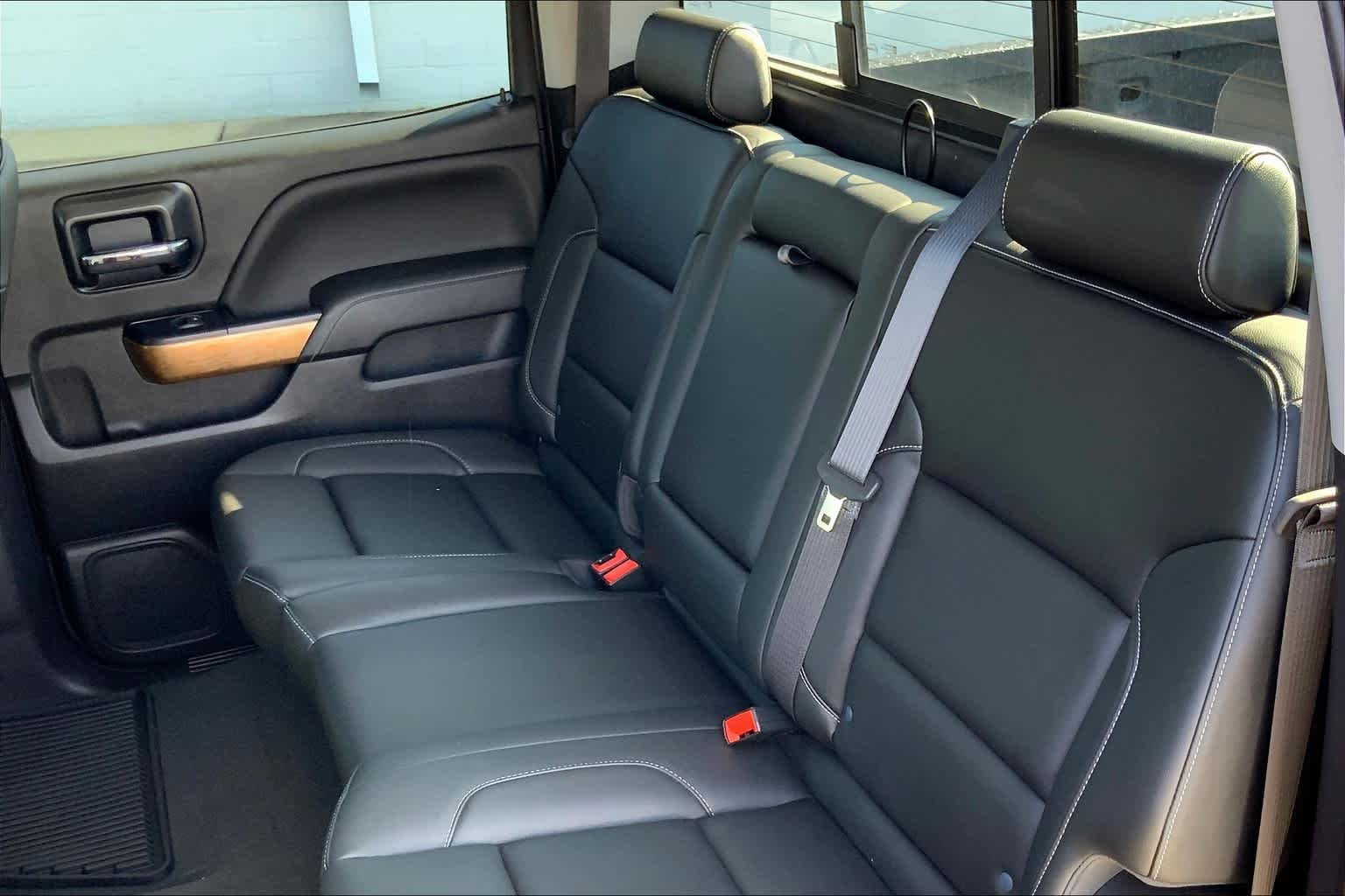 Used 2018 Cajun Red Tintcoat Chevrolet LTZ image 20