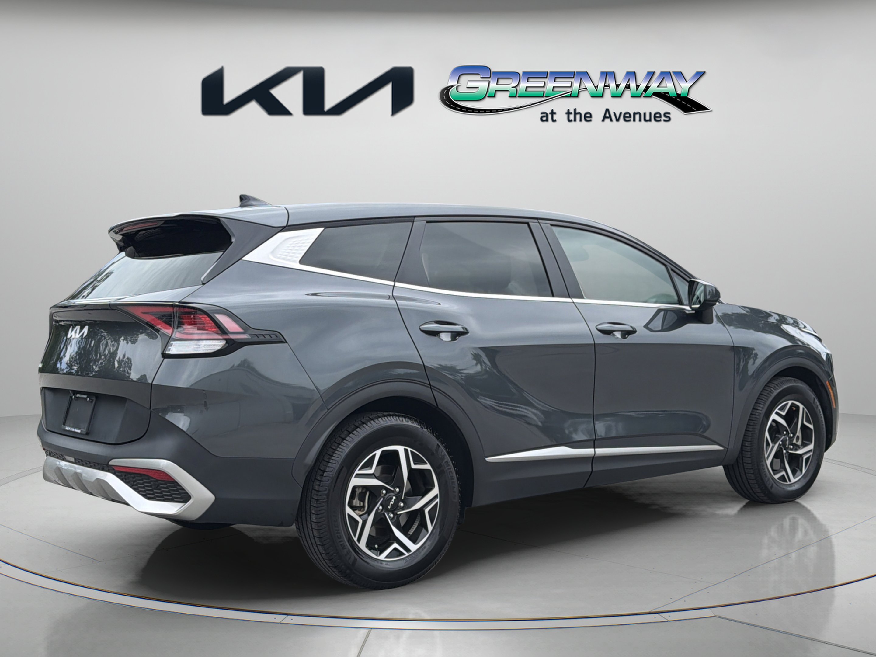 Used 2023 Gravity Gray Kia LX image 6