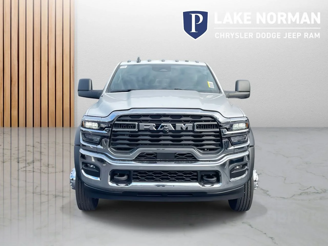 New 2026 Bright White Clear-Coat Exterior Paint RAM Tradesman image 3