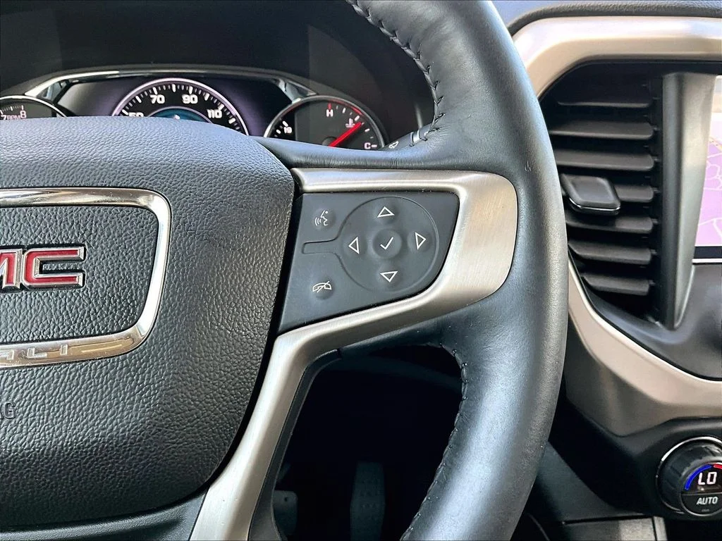 Used 2017 White GMC Denali image 16