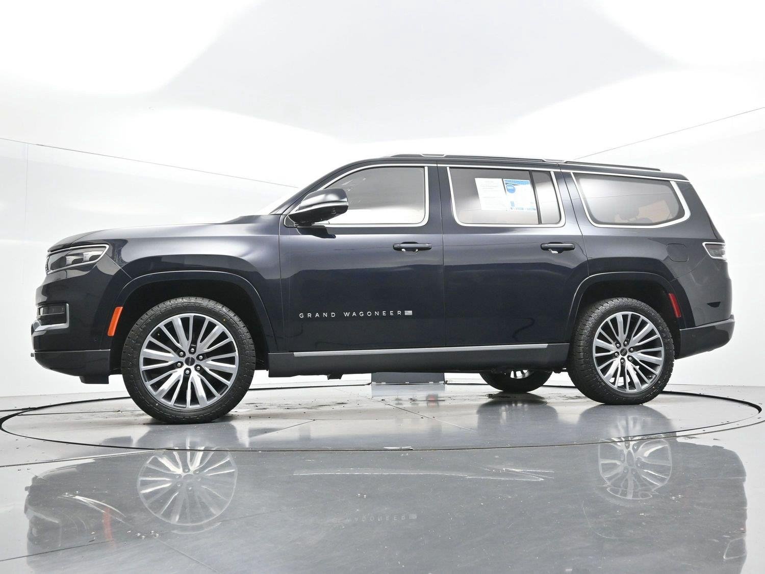 Used 2022 Blue Jeep Series III image 57