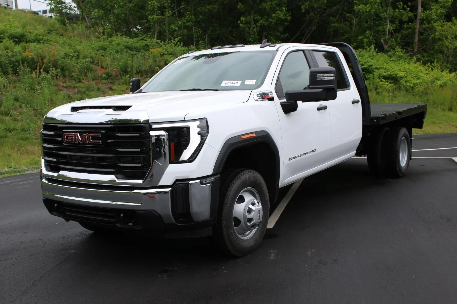 New 2026 Summit White GMC Pro image 3