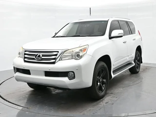 Used 2013 Starfire Pearl Lexus 5DR SUV 4WD image 3