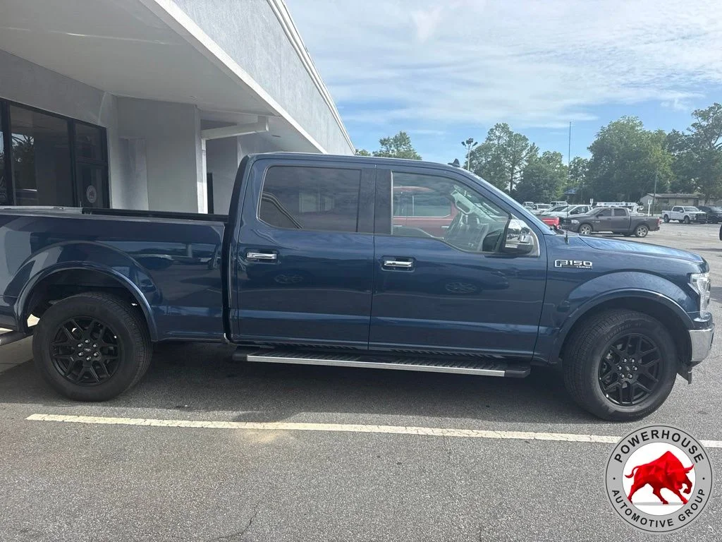 Used 2018 Blue Ford Lariat image 4