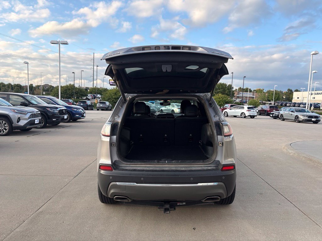 Used 2019 Billet Silver Metallic Clearcoat Jeep Limited image 40