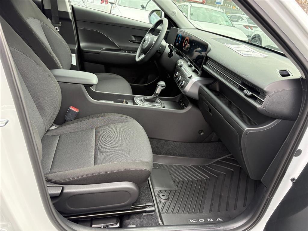 2026 Hyundai Kona SE - Photo 56