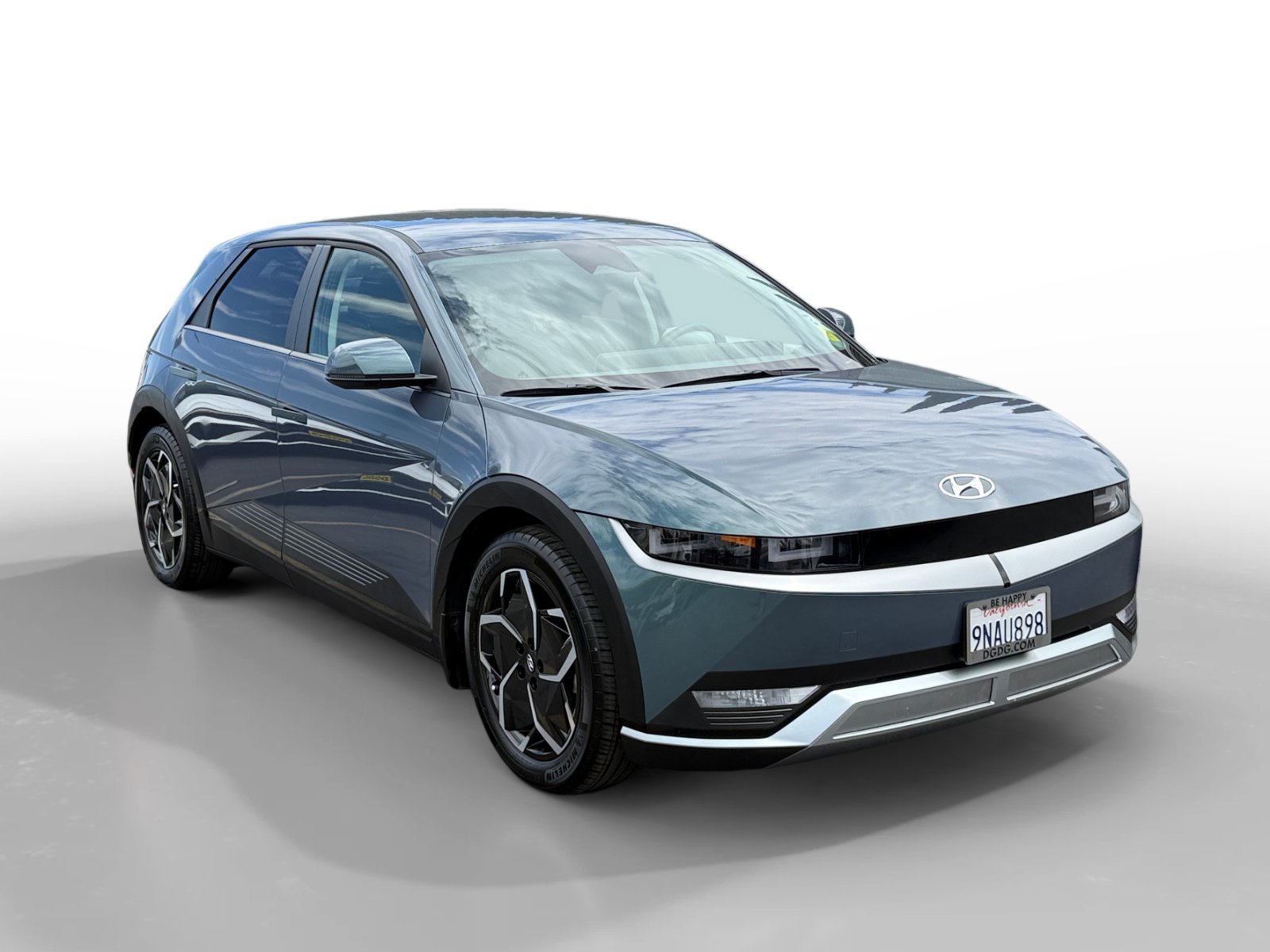 Certified Used 2024 Teal Hyundai SE image 7