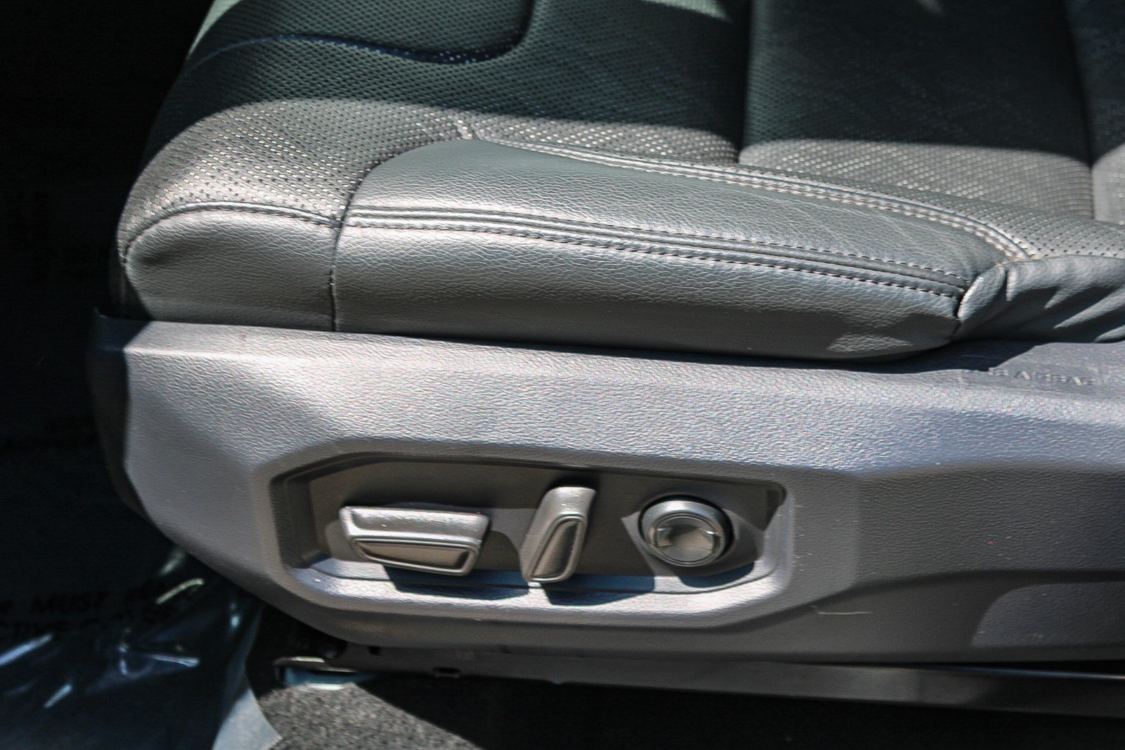 Used 2024 Lunar Rock Toyota Limited Hybrid image 22