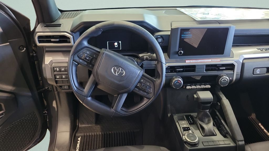 2026 Toyota Tacoma SR5 - Photo 14