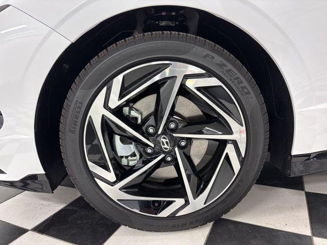 New 2026 White Hyundai SEL Sport image 5
