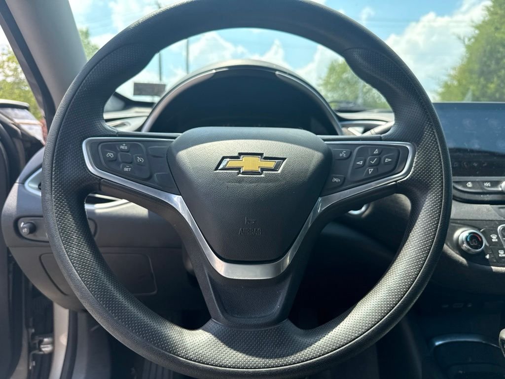 Used 2022 Gray Chevrolet LT image 8
