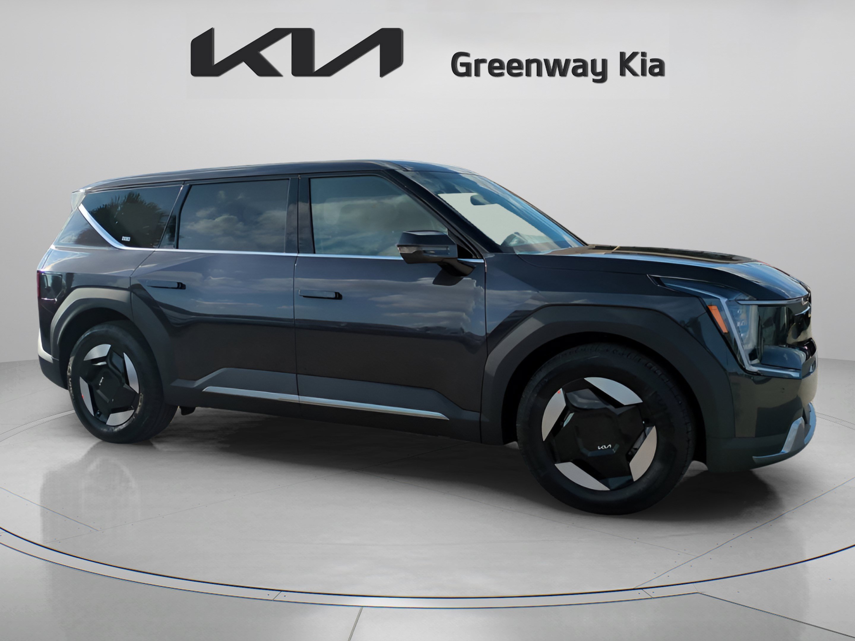 Certified Used 2026 Panthera Metal Kia Light Long Range image 1