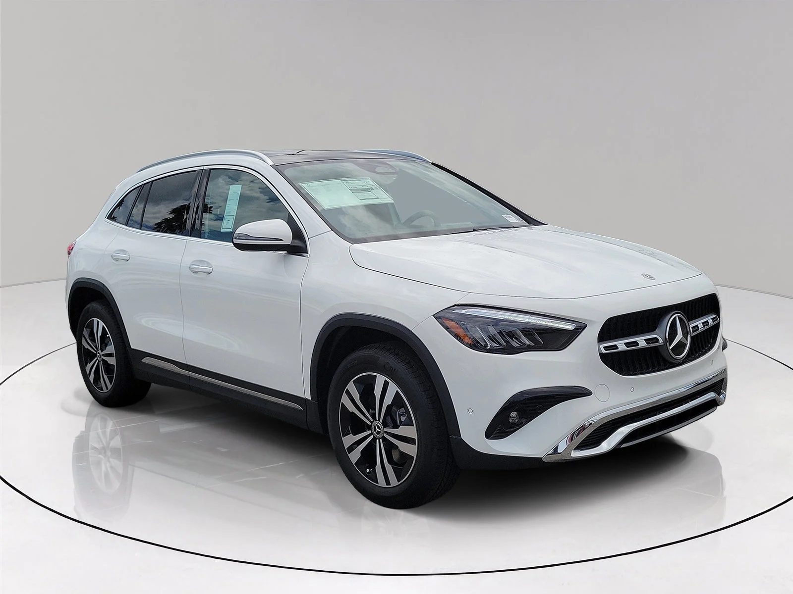 New 2026 Polar White Mercedes-Benz GLA 250 image 3