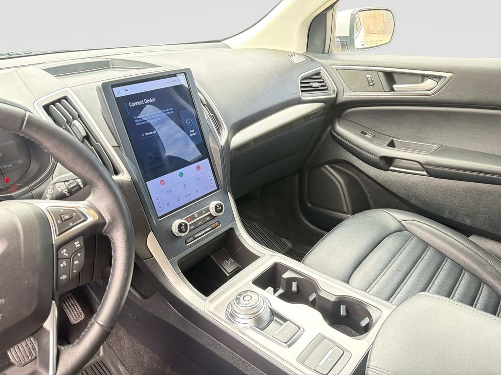 Used 2023 White Ford SEL image 28