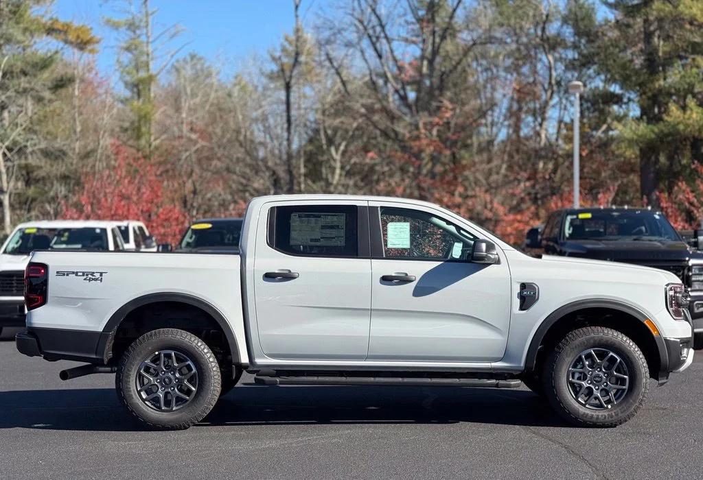 New 2026 Avalanche Ford XLT image 3