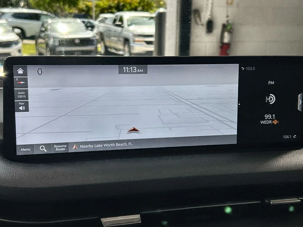 Used 2025 Gray Genesis 2.5T image 19