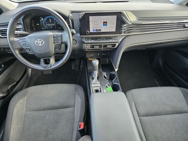 Used 2025  Toyota LE image 9